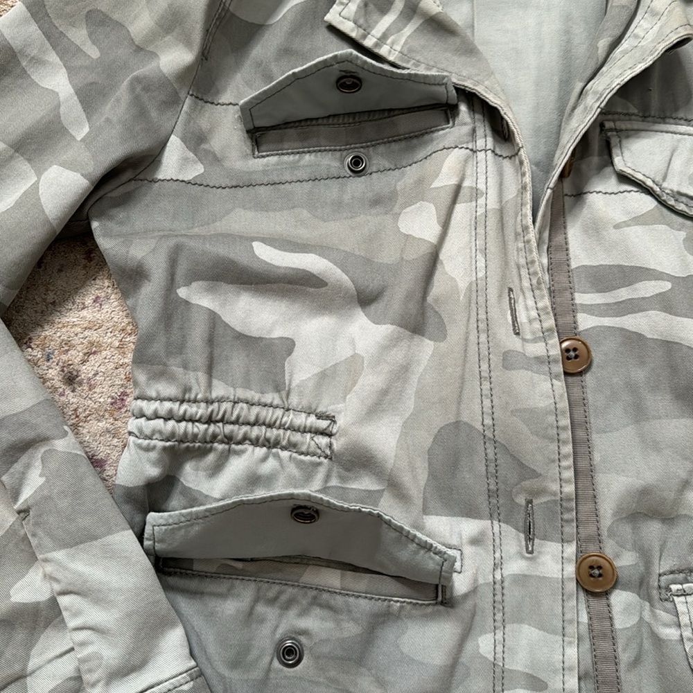 Abercrombie & Fitch Camo Utility Jacket - Picture 3 of 11